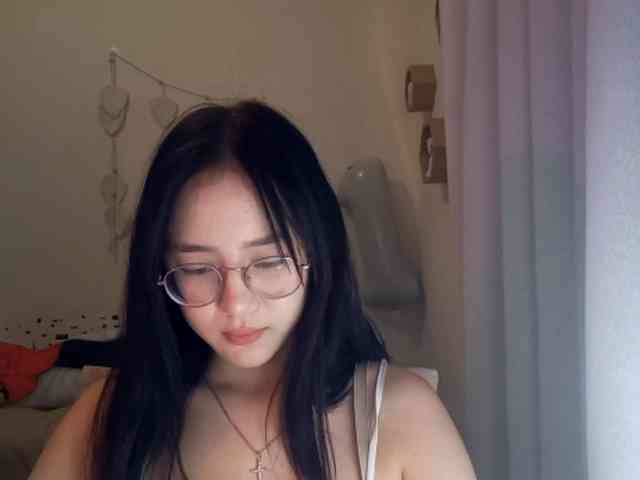 Myrlehenggeler's cam show statistics and live stream