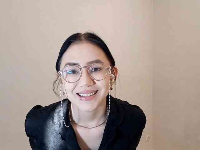 MyrleHenggeler webcam