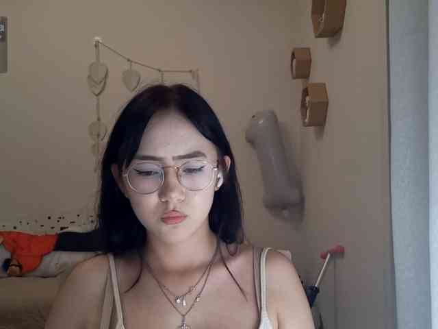 MyrleHenggeler webcam