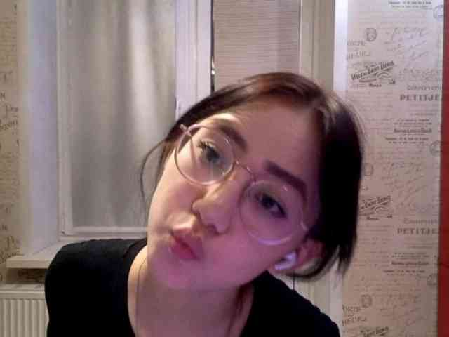 MyrleHenggeler webcam