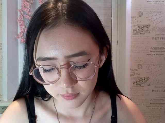 MyrleHenggeler webcam