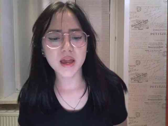 MyrleHenggeler webcam