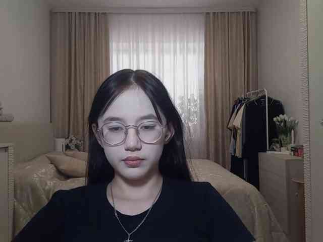 MyrleHenggeler webcam