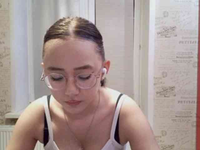 MyrleHenggeler webcam