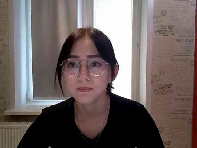 MyrleHenggeler webcam