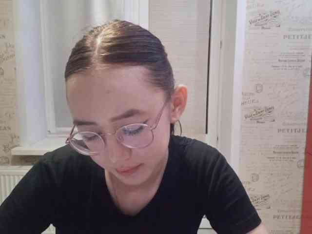 MyrleHenggeler webcam