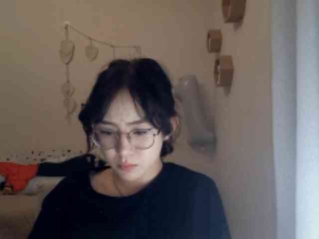 MyrleHenggeler webcam