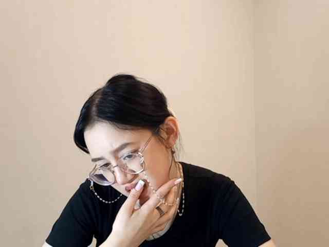 MyrleHenggeler webcam