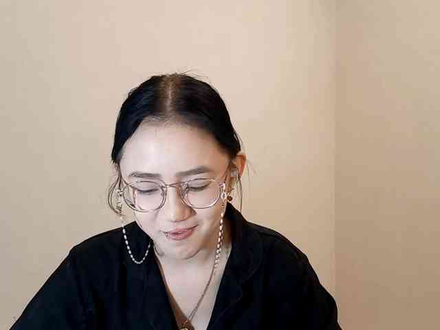 MyrleHenggeler webcam