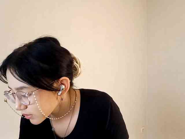 MyrleHenggeler webcam