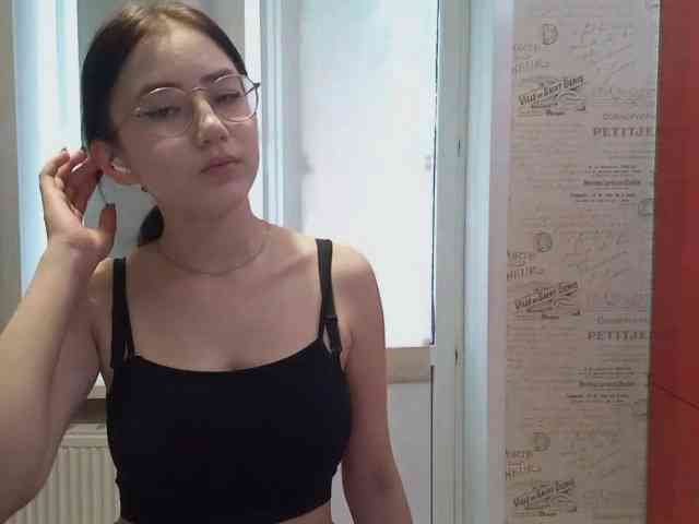MyrleHenggeler webcam