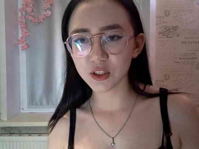 MyrleHenggeler webcam