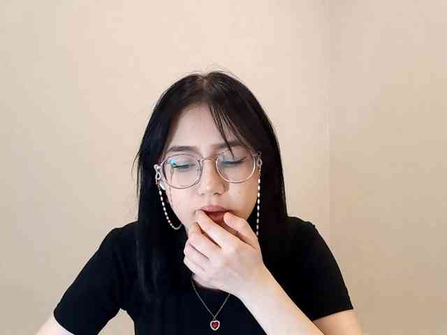 MyrleHenggeler webcam