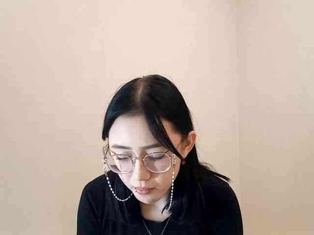 MyrleHenggeler webcam