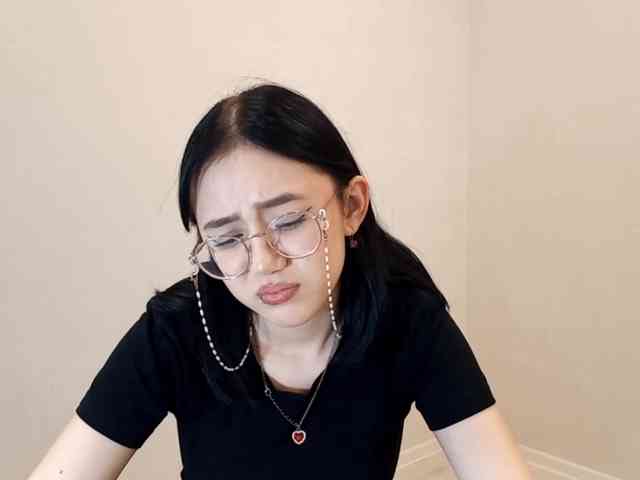 MyrleHenggeler webcam