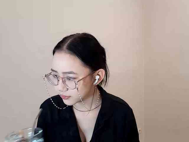 MyrleHenggeler webcam