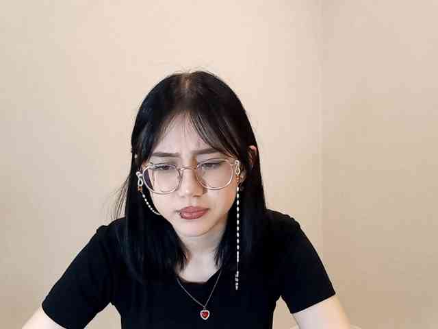 MyrleHenggeler webcam