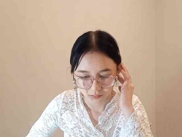 MyrleHenggeler webcam