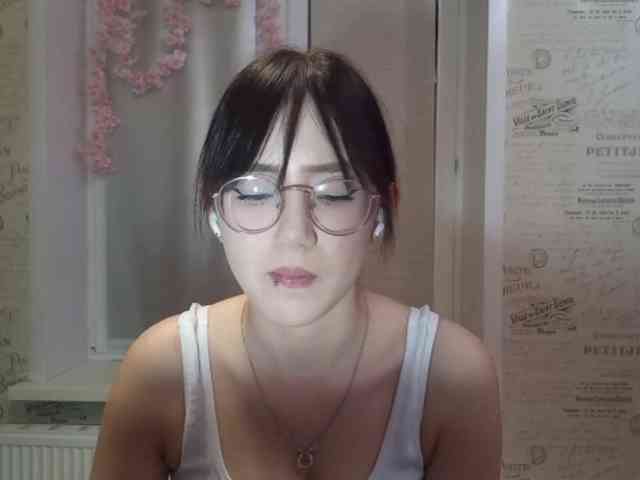 MyrleHenggeler webcam