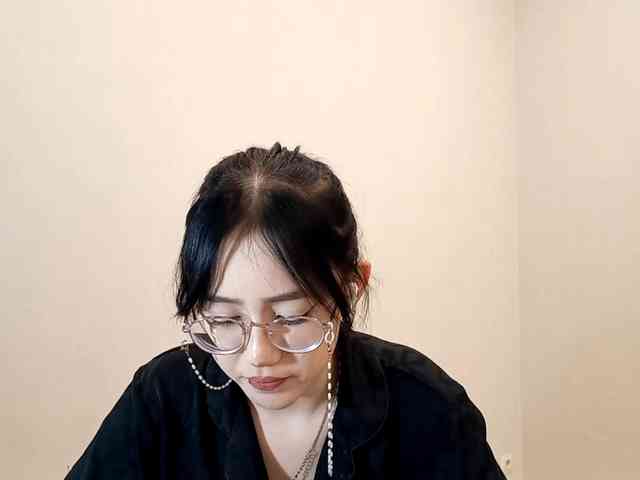 MyrleHenggeler webcam