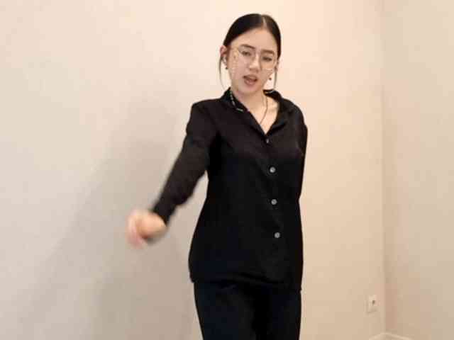 MyrleHenggeler webcam