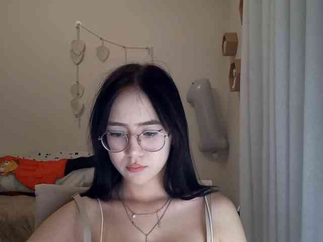MyrleHenggeler webcam