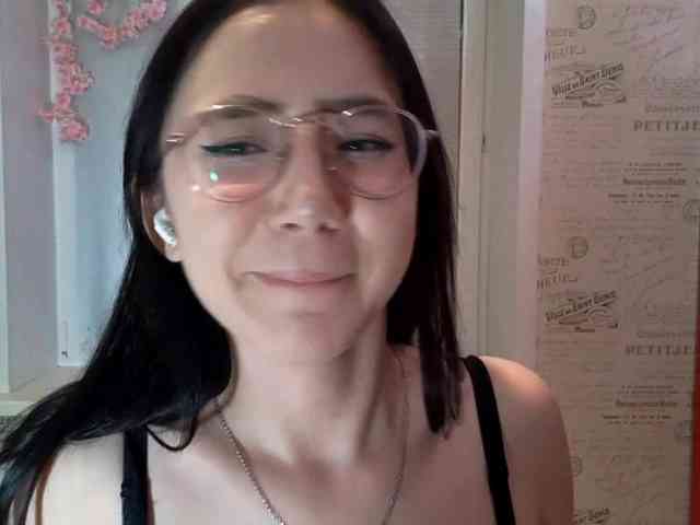 MyrleHenggeler webcam