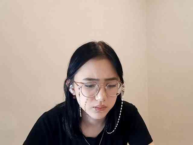 MyrleHenggeler webcam