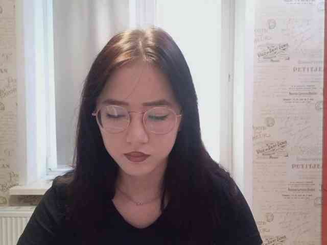 MyrleHenggeler webcam