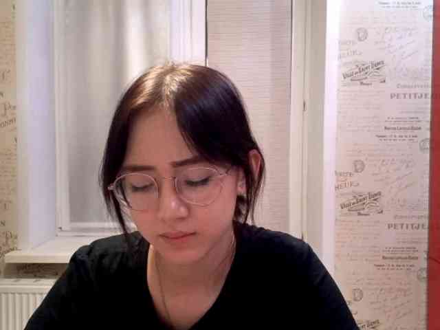 MyrleHenggeler webcam