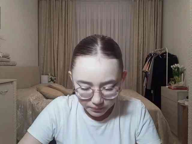 MyrleHenggeler webcam