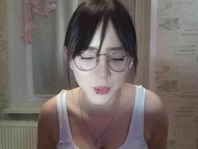 MyrleHenggeler webcam