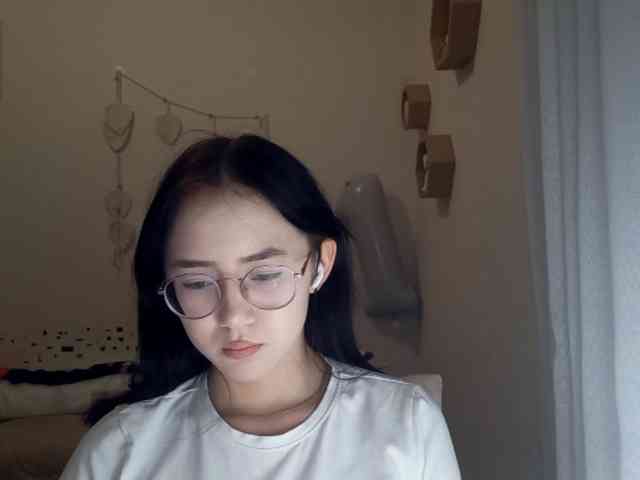 MyrleHenggeler webcam