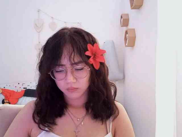 MyrleHenggeler webcam