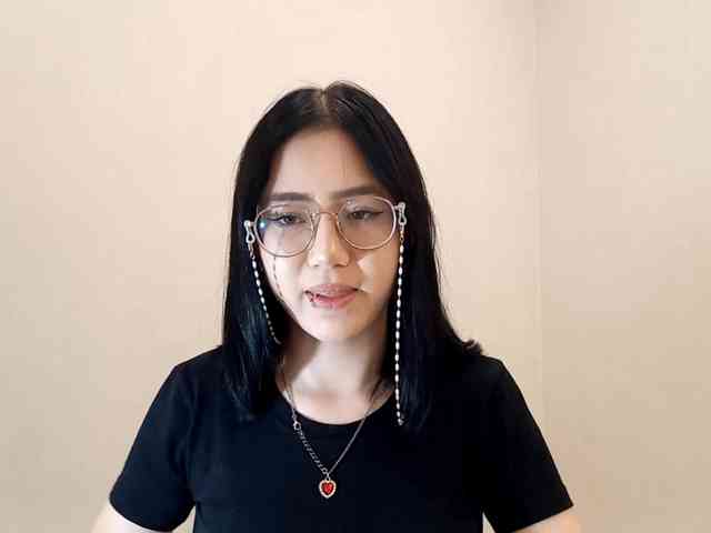 MyrleHenggeler Live Webcam on BongaCams