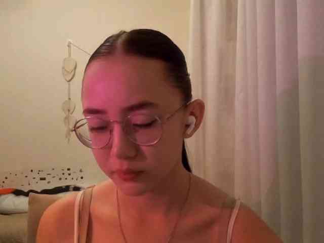MyrleHenggeler webcam