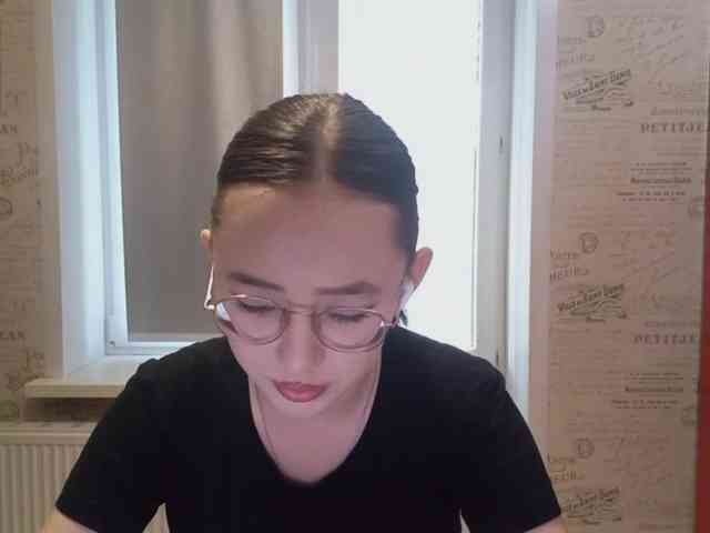 MyrleHenggeler webcam