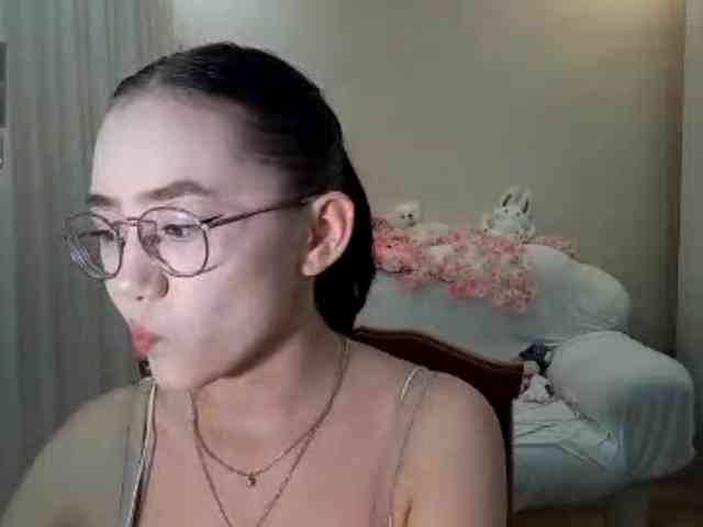 MyrleHenggeler webcam
