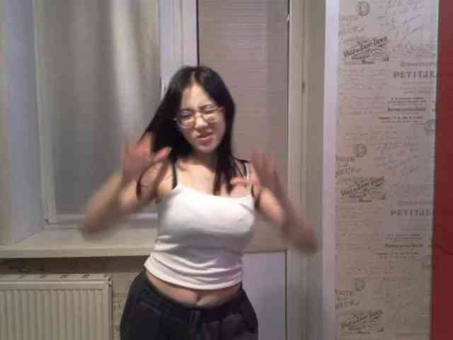 MyrleHenggeler webcam