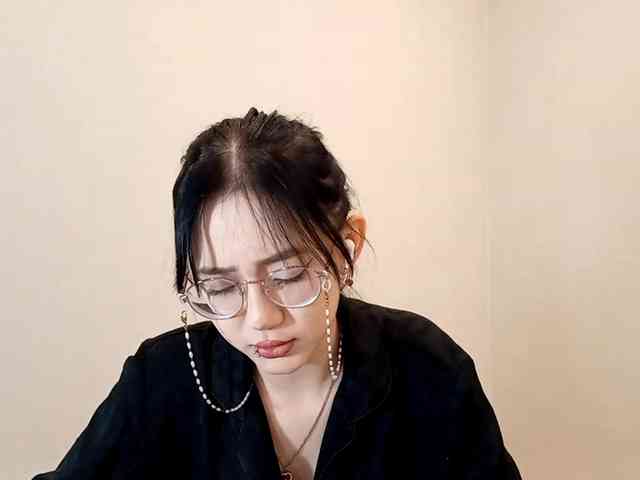 MyrleHenggeler webcam