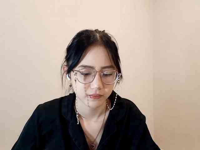 MyrleHenggeler webcam