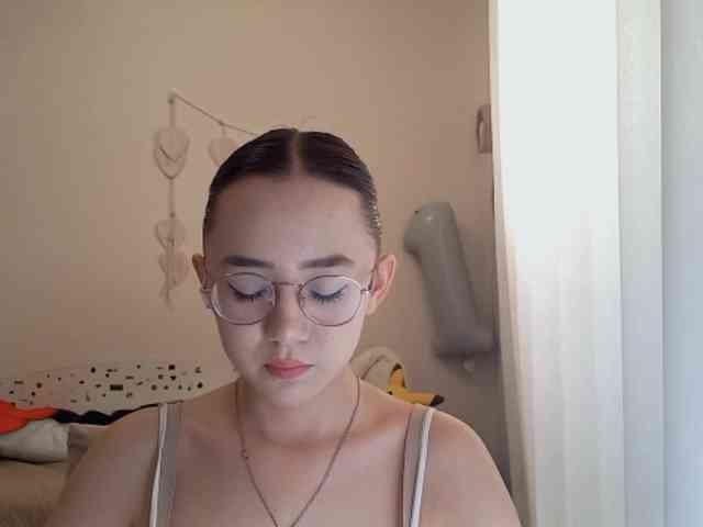 MyrleHenggeler webcam