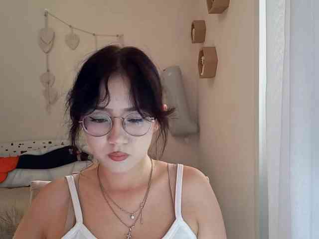 MyrleHenggeler webcam