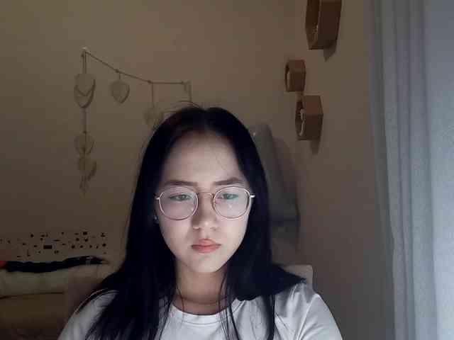 MyrleHenggeler webcam