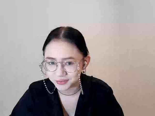 MyrleHenggeler webcam