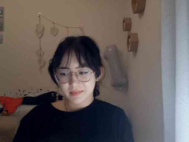 MyrleHenggeler webcam