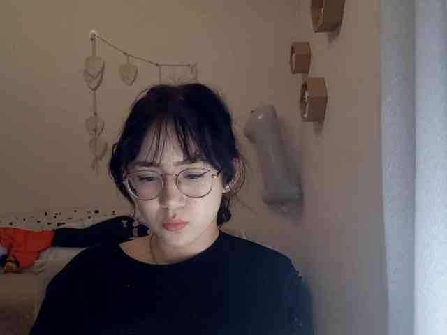MyrleHenggeler webcam