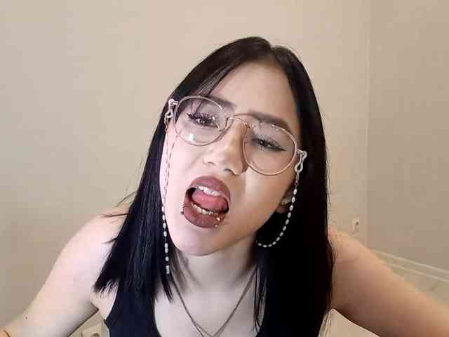 MyrleHenggeler webcam