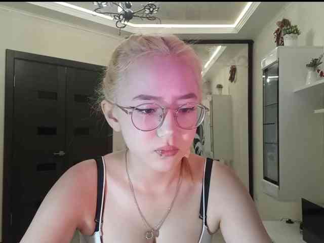 MyrleHenggeler webcam