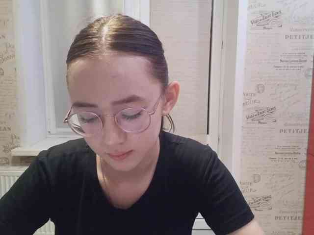 MyrleHenggeler webcam